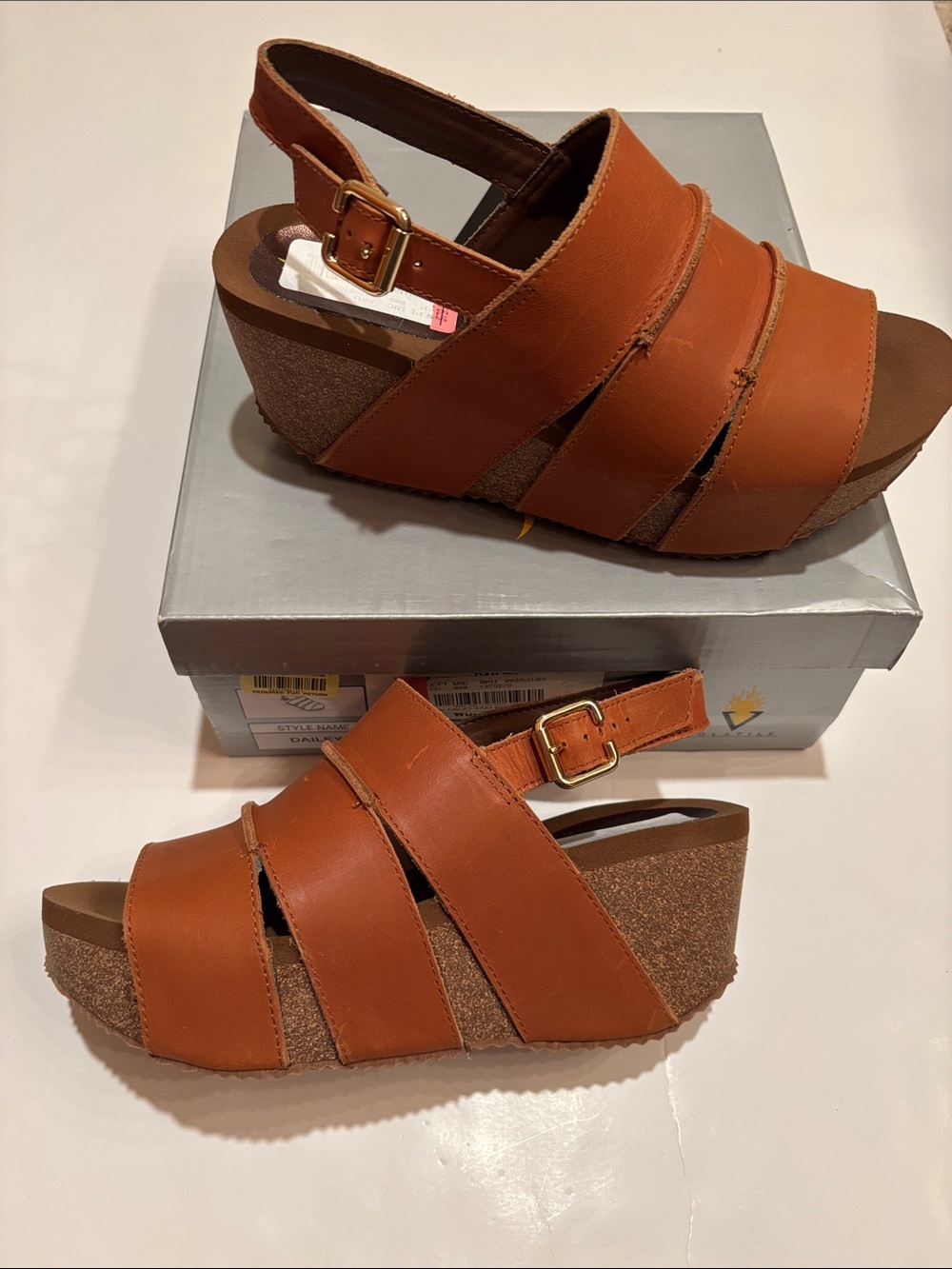 NWT Volatile Women’s Wedge Sandals in Cognac Brown - Slingback Platform Dailey 7